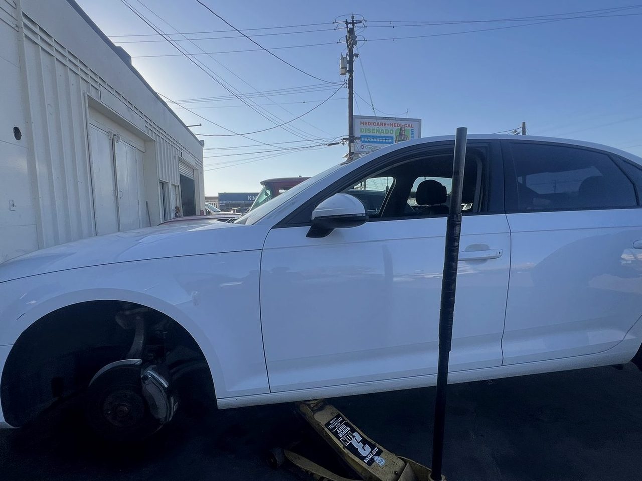 Orizaba Tires and Auto tires and service near Rolling Tires & Wheels — Long Beach, CA
